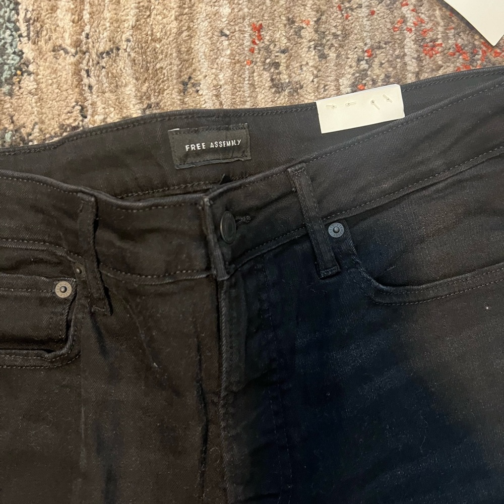BRAND NEW black Free Assembly skinny jeans